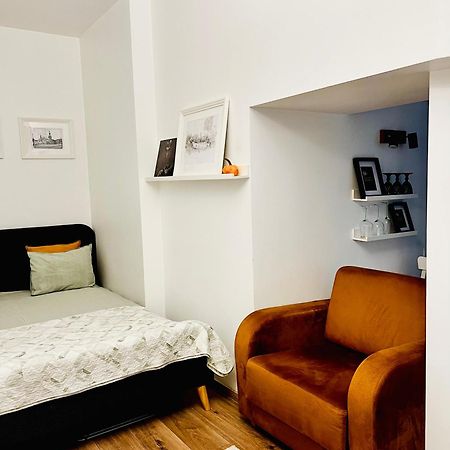 Green Apartment Riga Bagian luar foto
